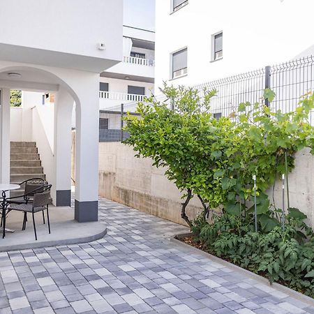 Apartments Veronika โตรกีร์ ภายนอก รูปภาพ