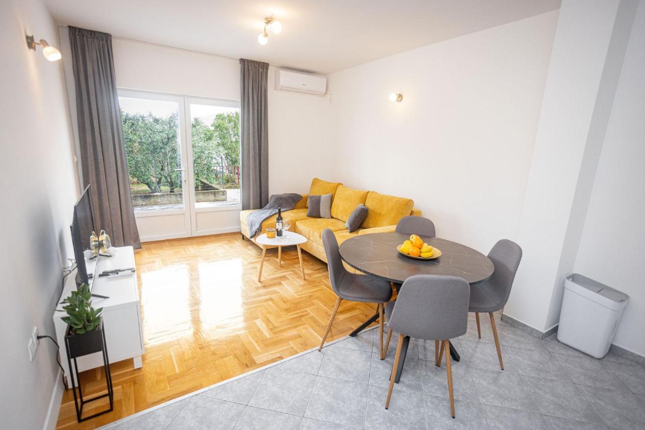 Apartments Veronika โตรกีร์ ภายนอก รูปภาพ