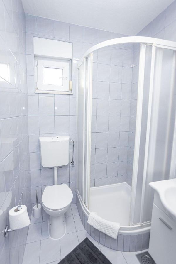 Apartments Veronika โตรกีร์ ภายนอก รูปภาพ