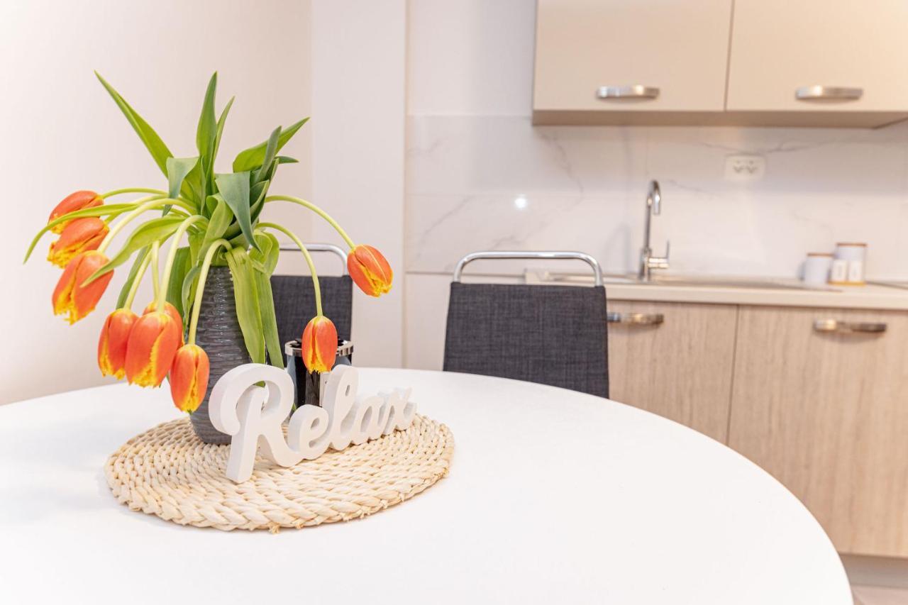 Apartments Veronika โตรกีร์ ภายนอก รูปภาพ