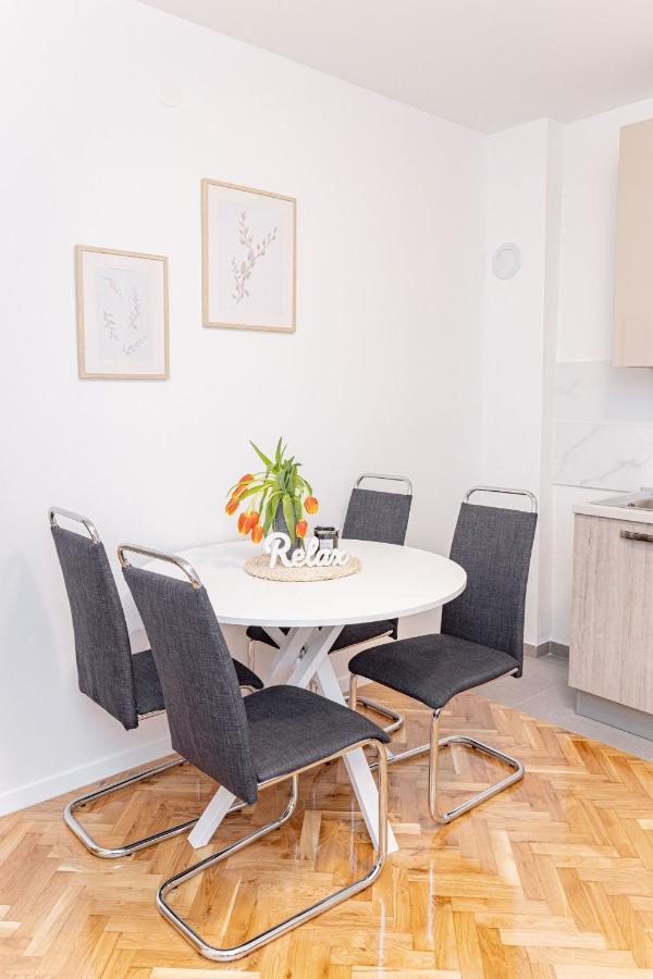 Apartments Veronika โตรกีร์ ภายนอก รูปภาพ