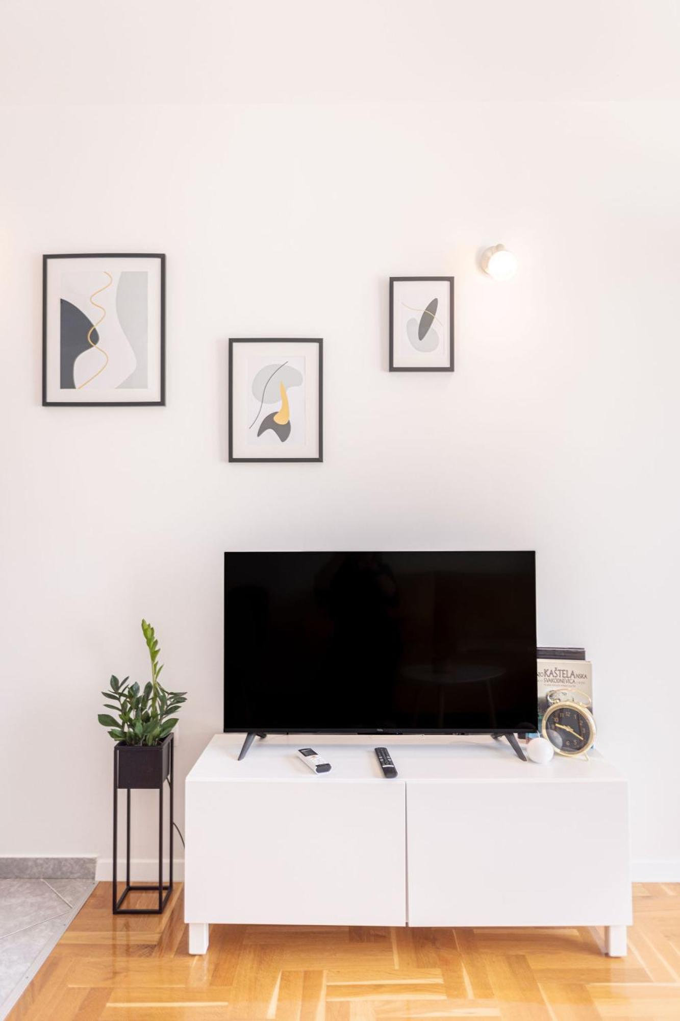 Apartments Veronika โตรกีร์ ภายนอก รูปภาพ